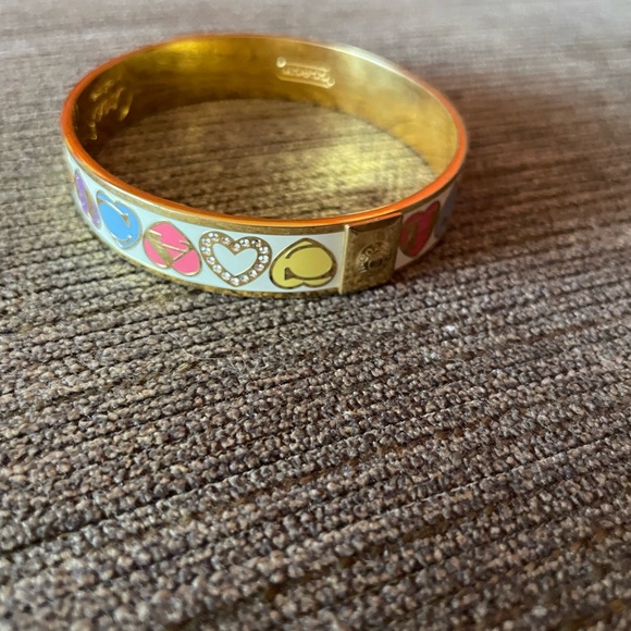 EUC Coach Heart Bracelet - Picture 2 of 13